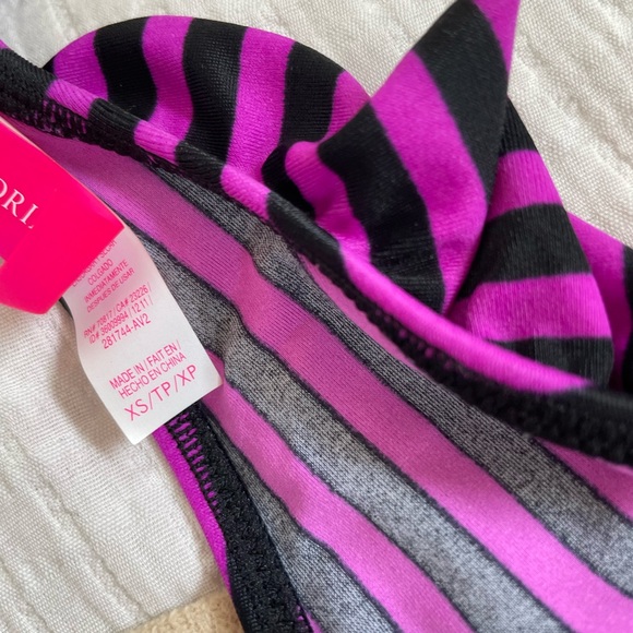 Bikini top bundle small and extra small - Picture 2 of 6